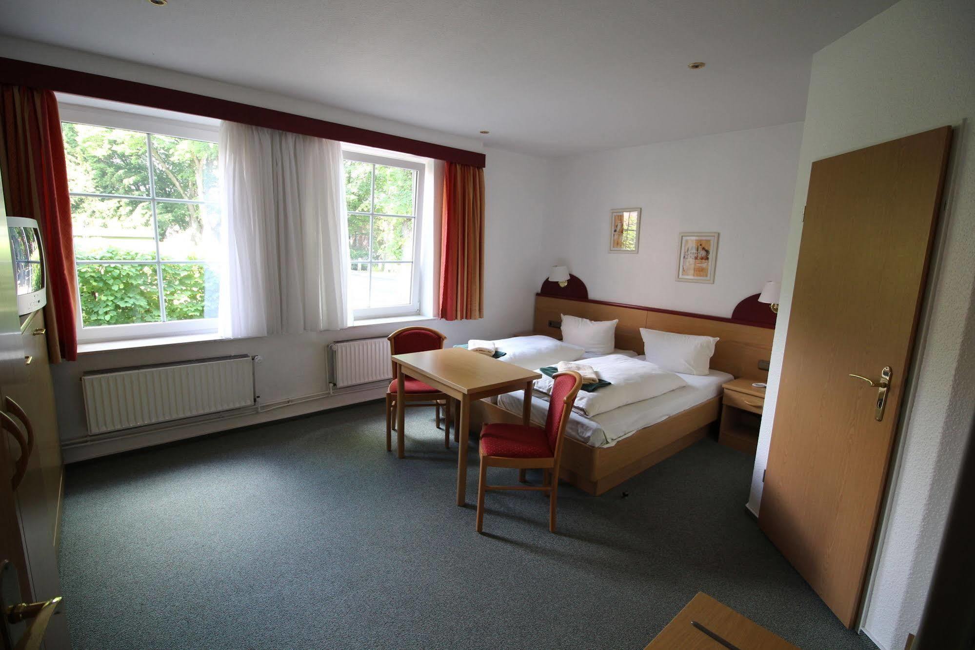 Hotel Carstens Bordesholm Exteriér fotografie